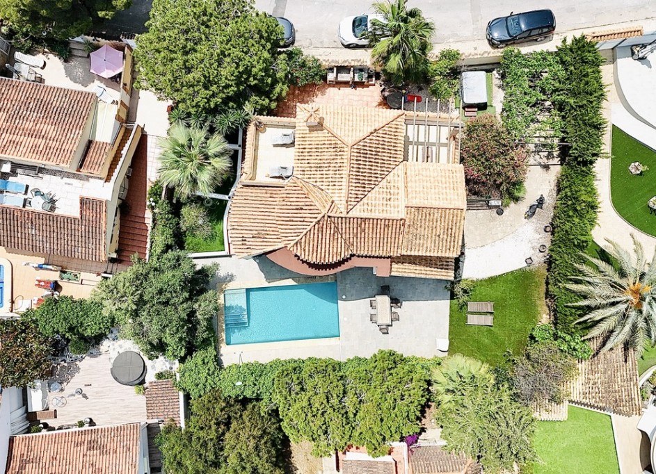 Resale - Freistehende Villa -
La Zenia