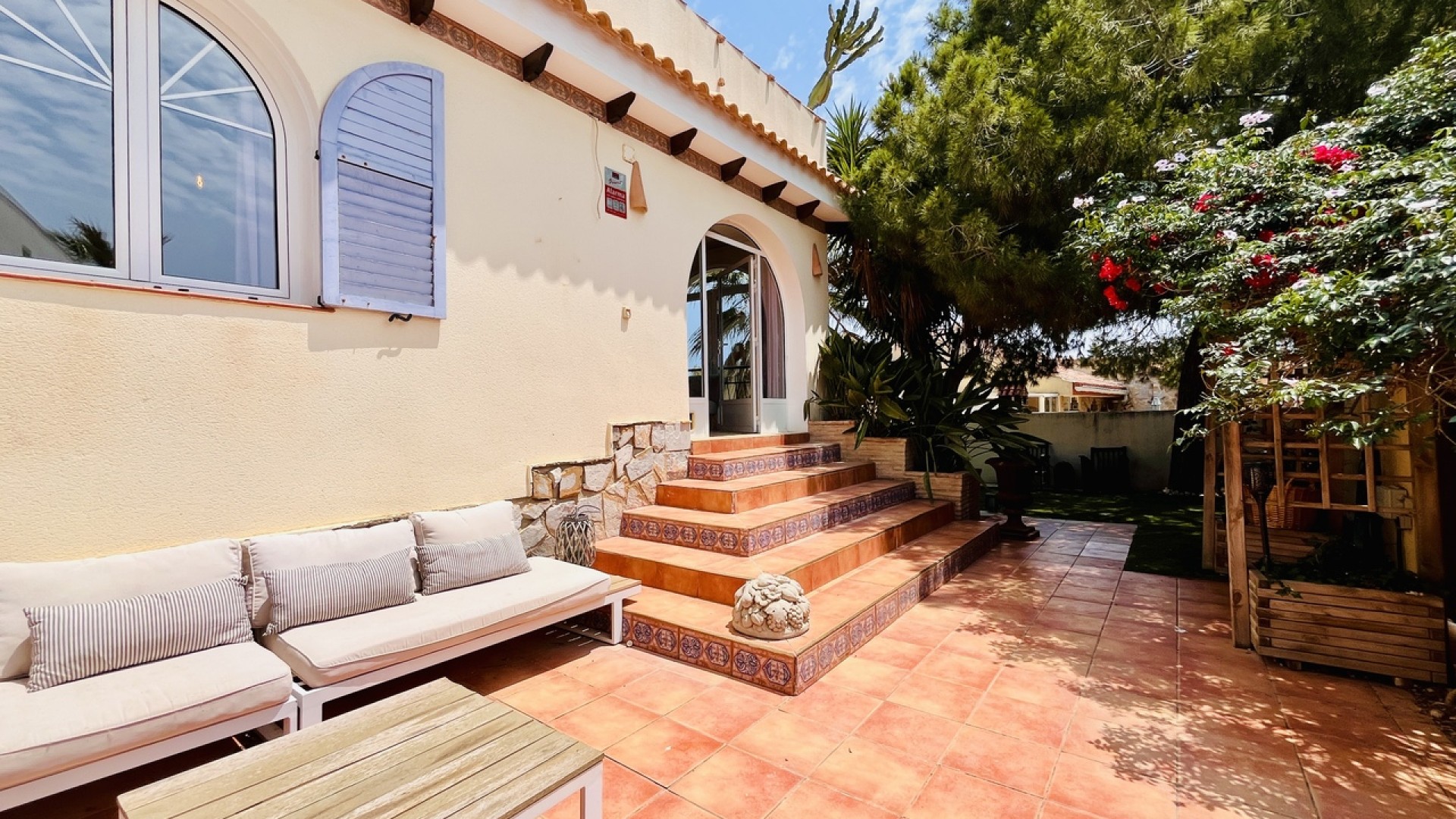 Resale - Freistehende Villa -
La Zenia