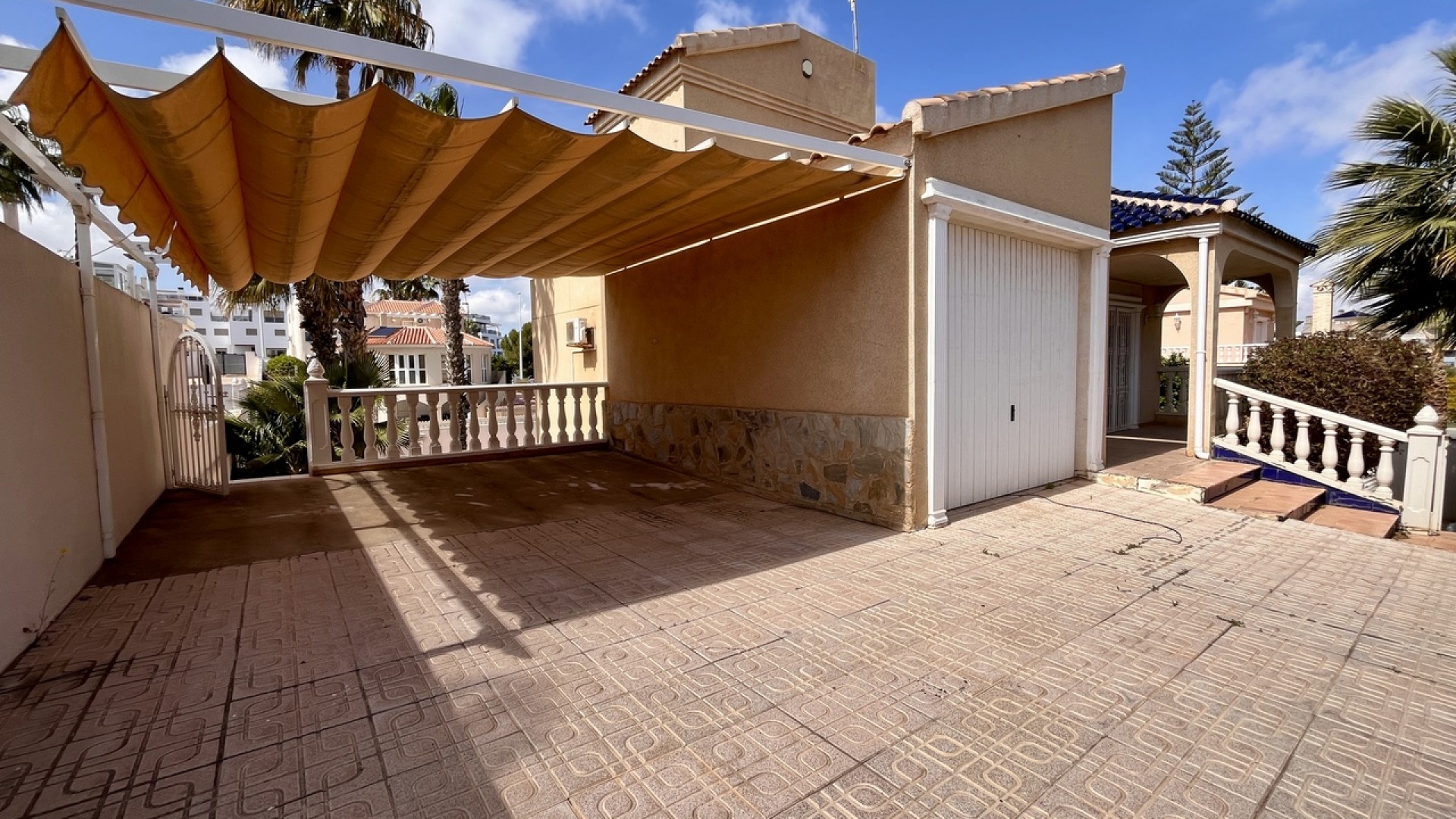 Resale - Freistehende Villa -
La Zenia
