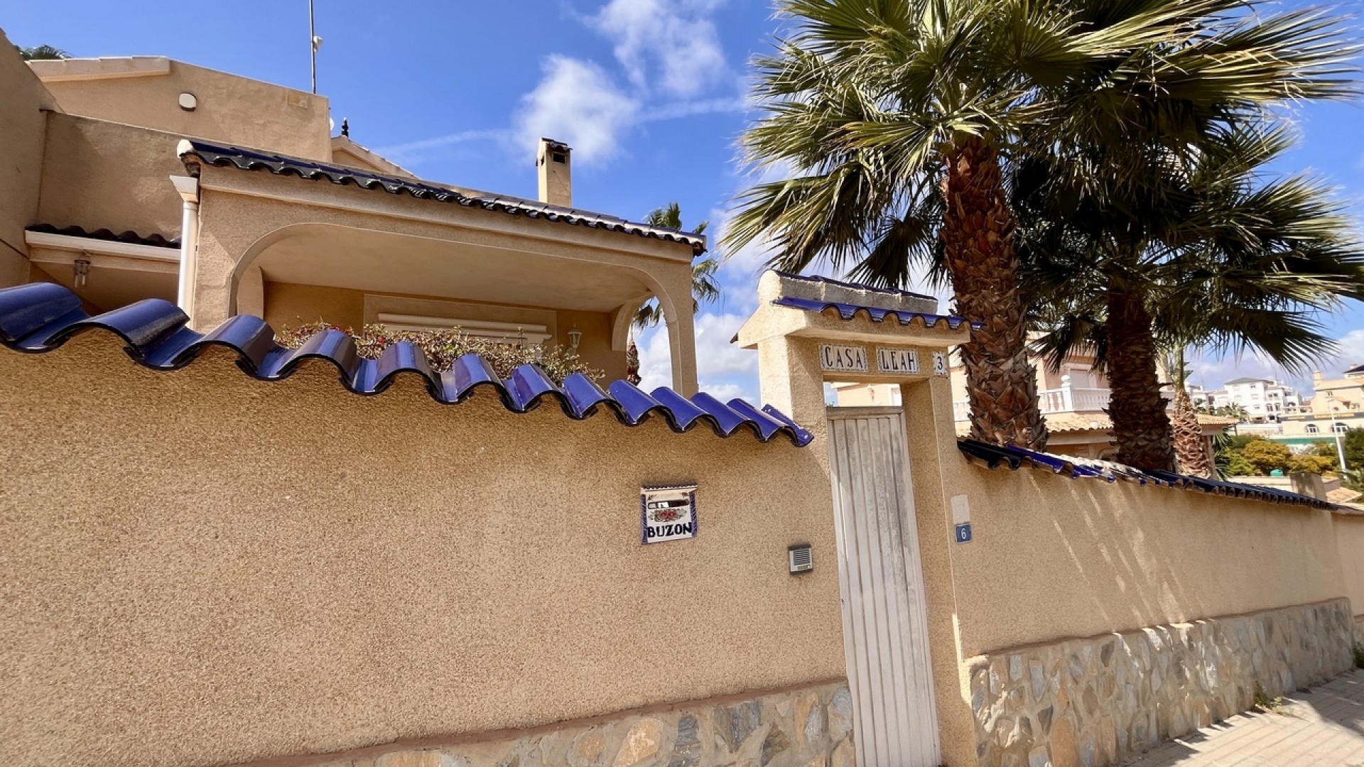 Resale - Freistehende Villa -
La Zenia