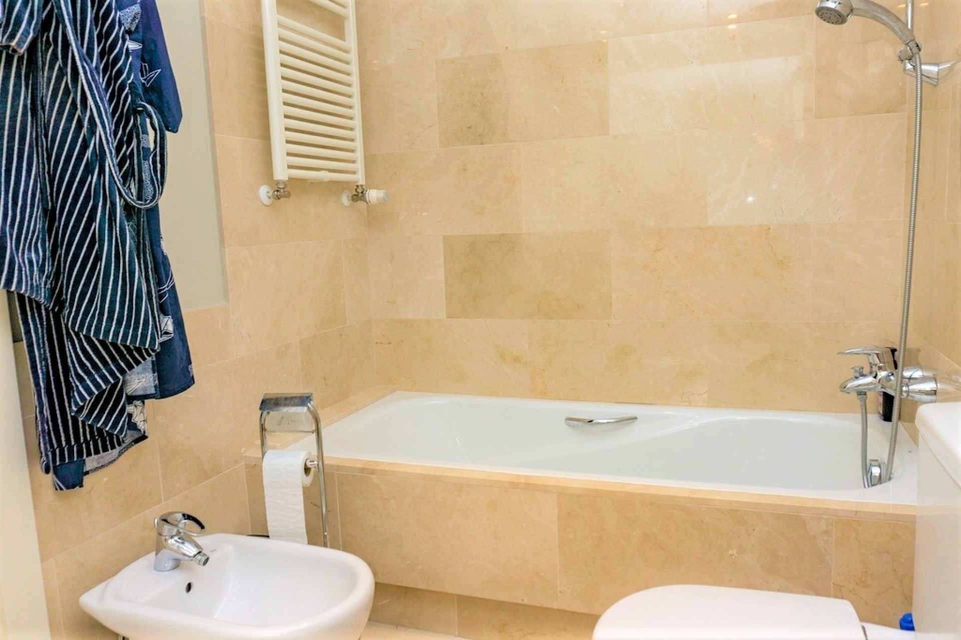 Resale - Freistehende Villa -
Las Colinas Golf Resort - Inland