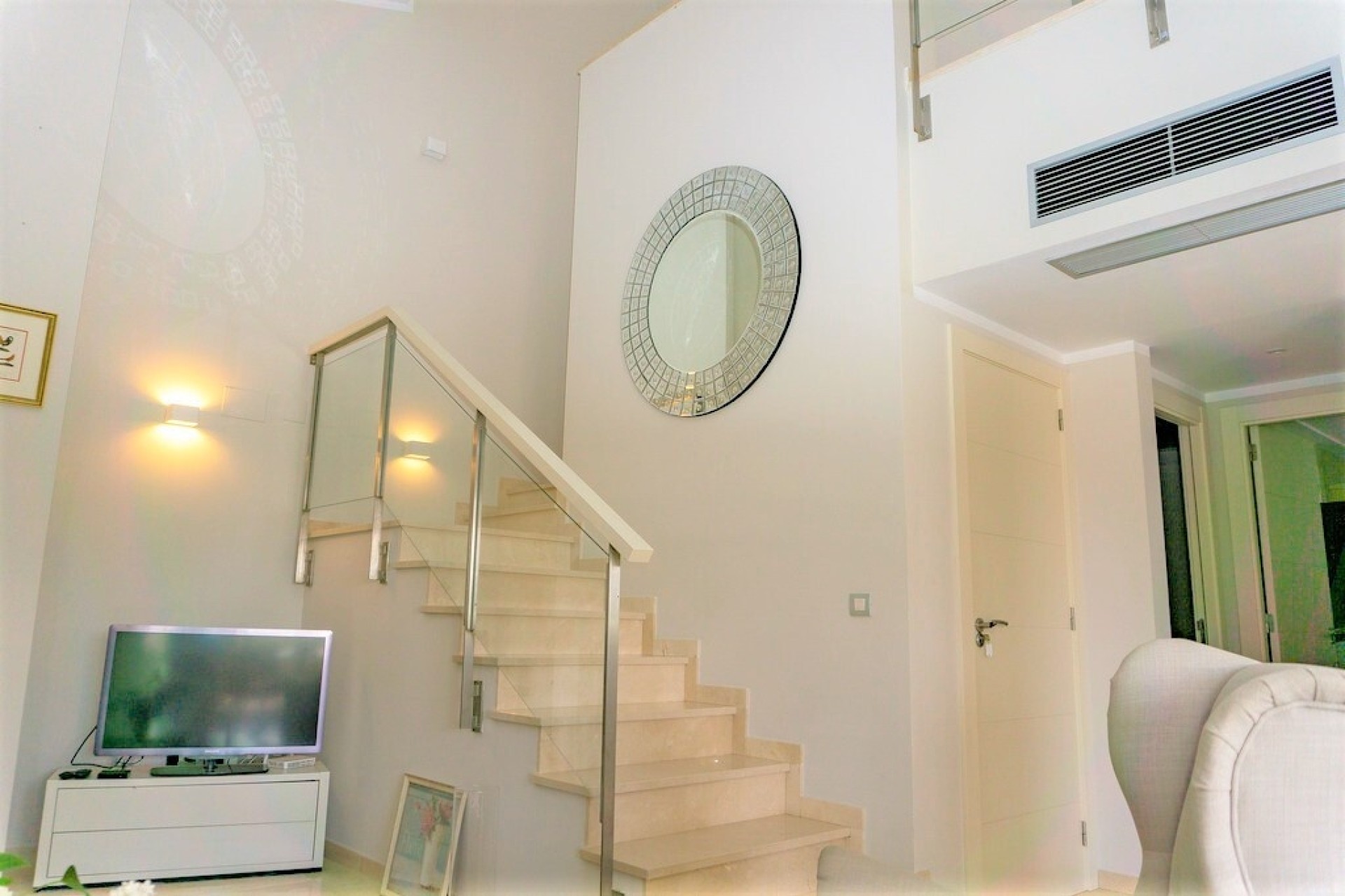 Resale - Freistehende Villa -
Las Colinas - Inland