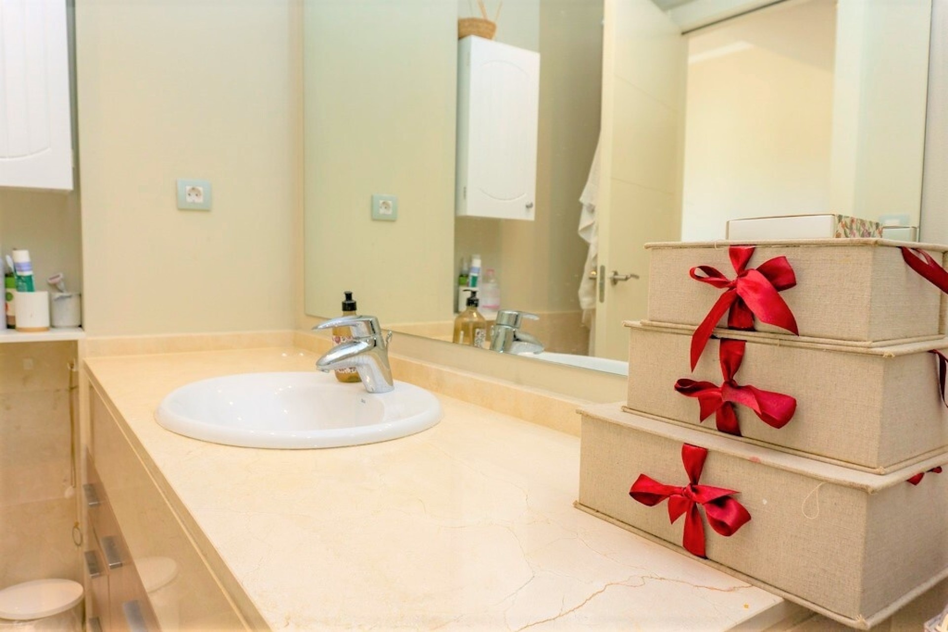 Resale - Freistehende Villa -
Las Colinas - Inland