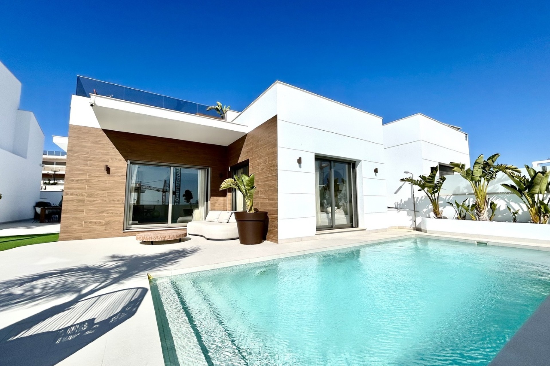 Resale - Freistehende Villa -
Las Filipinas - Inland