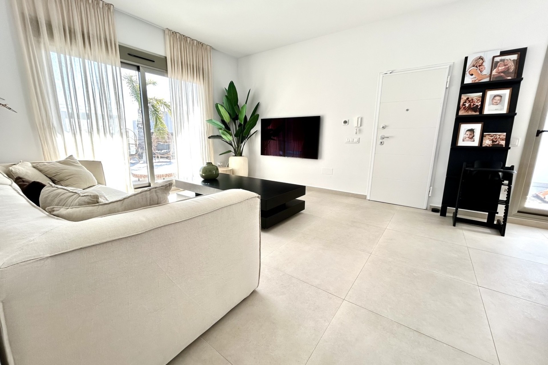 Resale - Freistehende Villa -
Las Filipinas - Inland