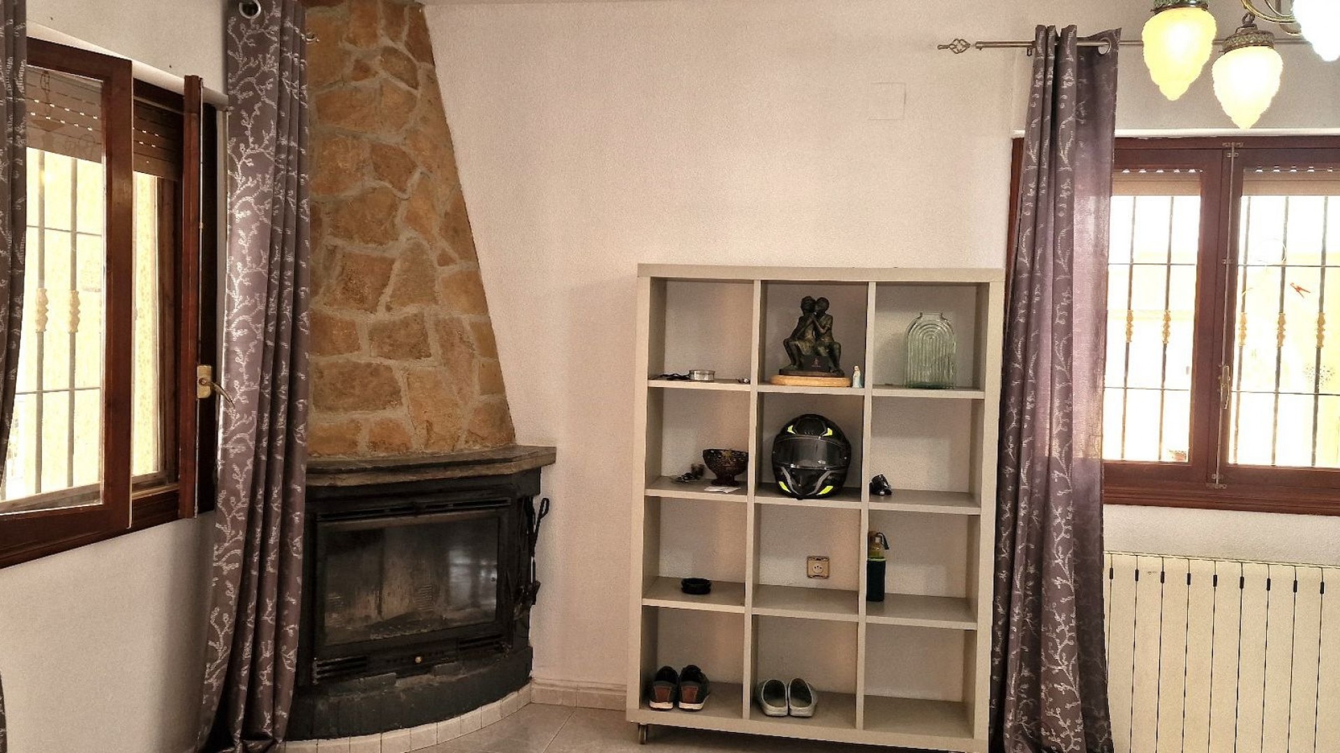 Resale - Freistehende Villa -
Las Filipinas