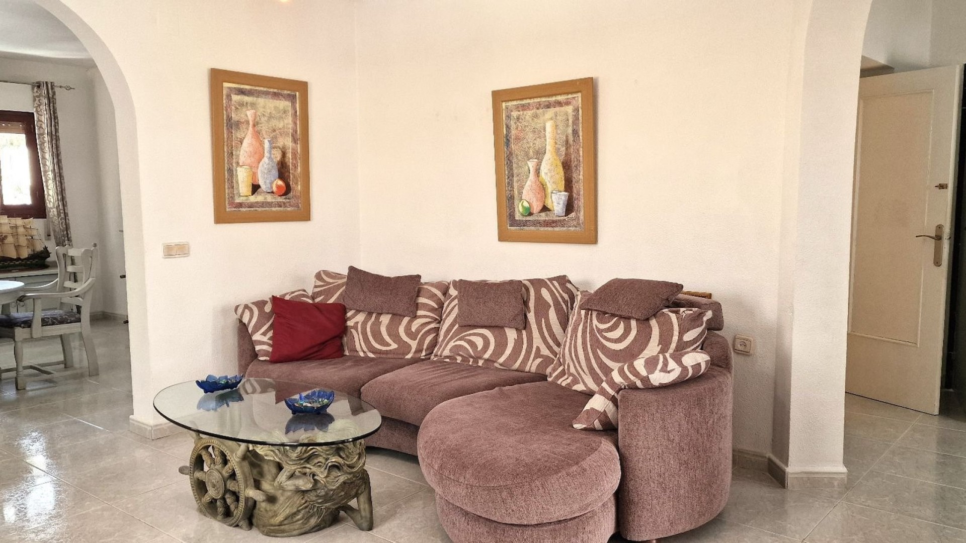 Resale - Freistehende Villa -
Las Filipinas