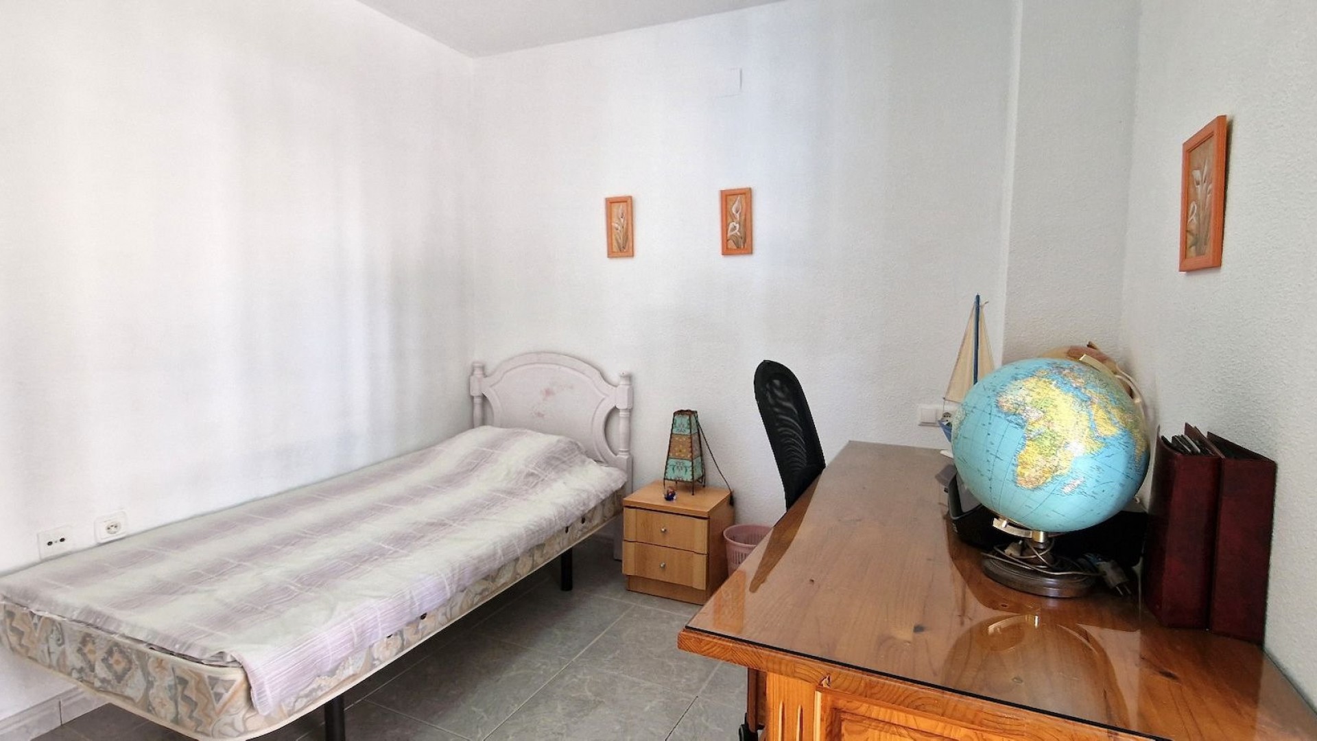 Resale - Freistehende Villa -
Las Filipinas