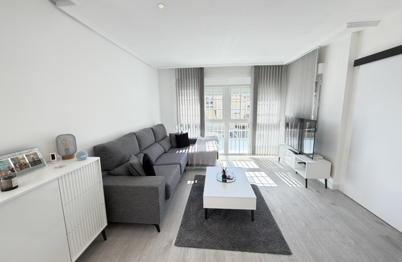 Resale - Freistehende Villa -
Los Dolses