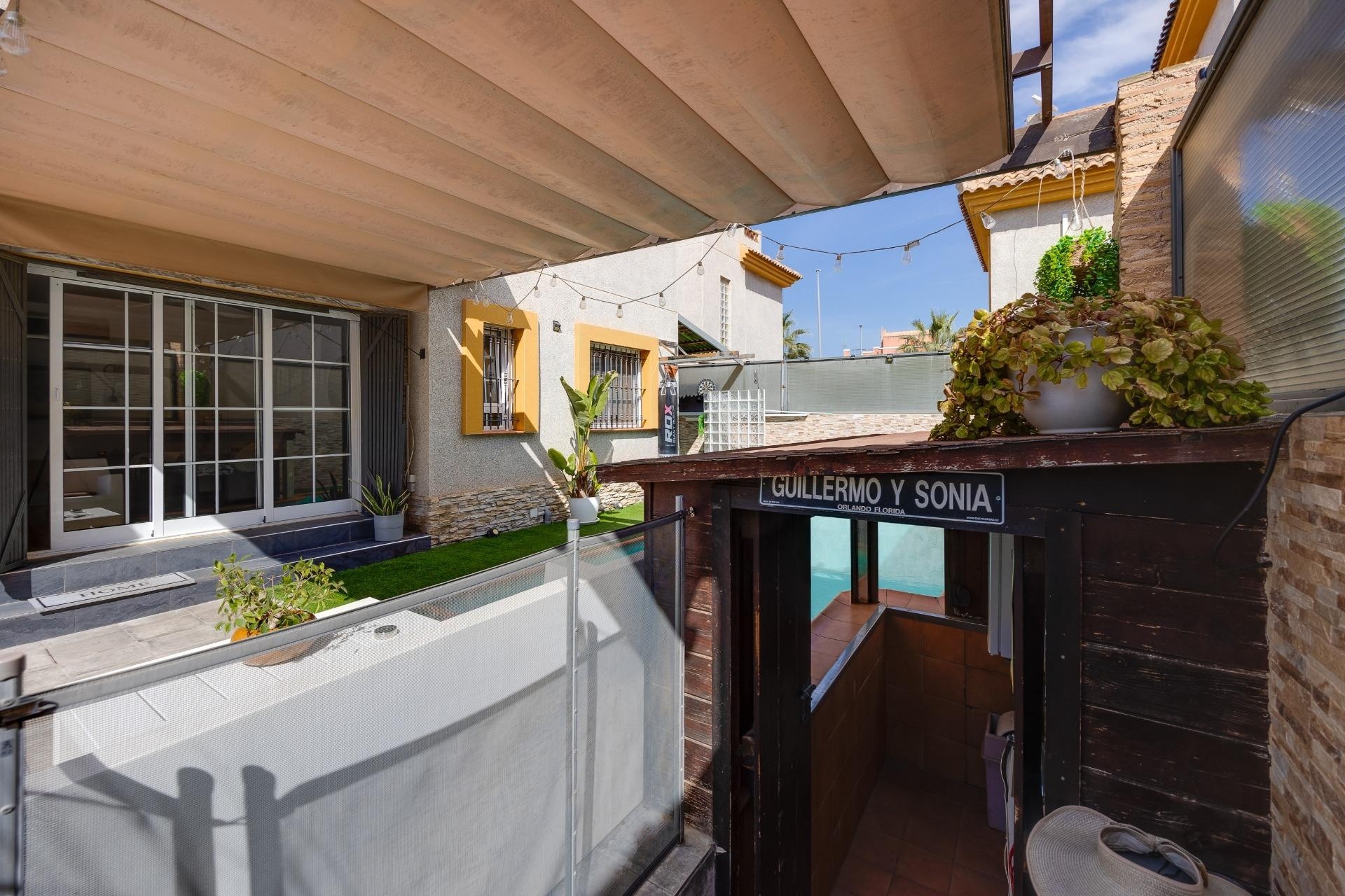 Resale - Freistehende Villa -
Los Montesinos - La Herada