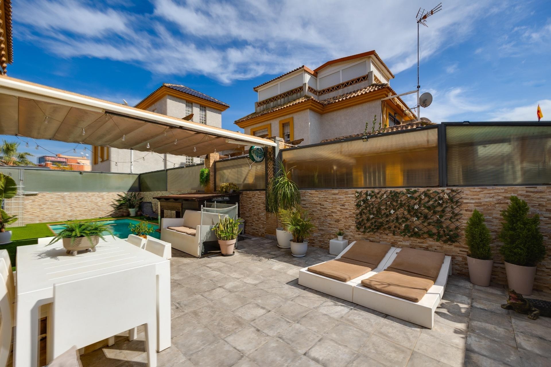 Resale - Freistehende Villa -
Los Montesinos - La Herada