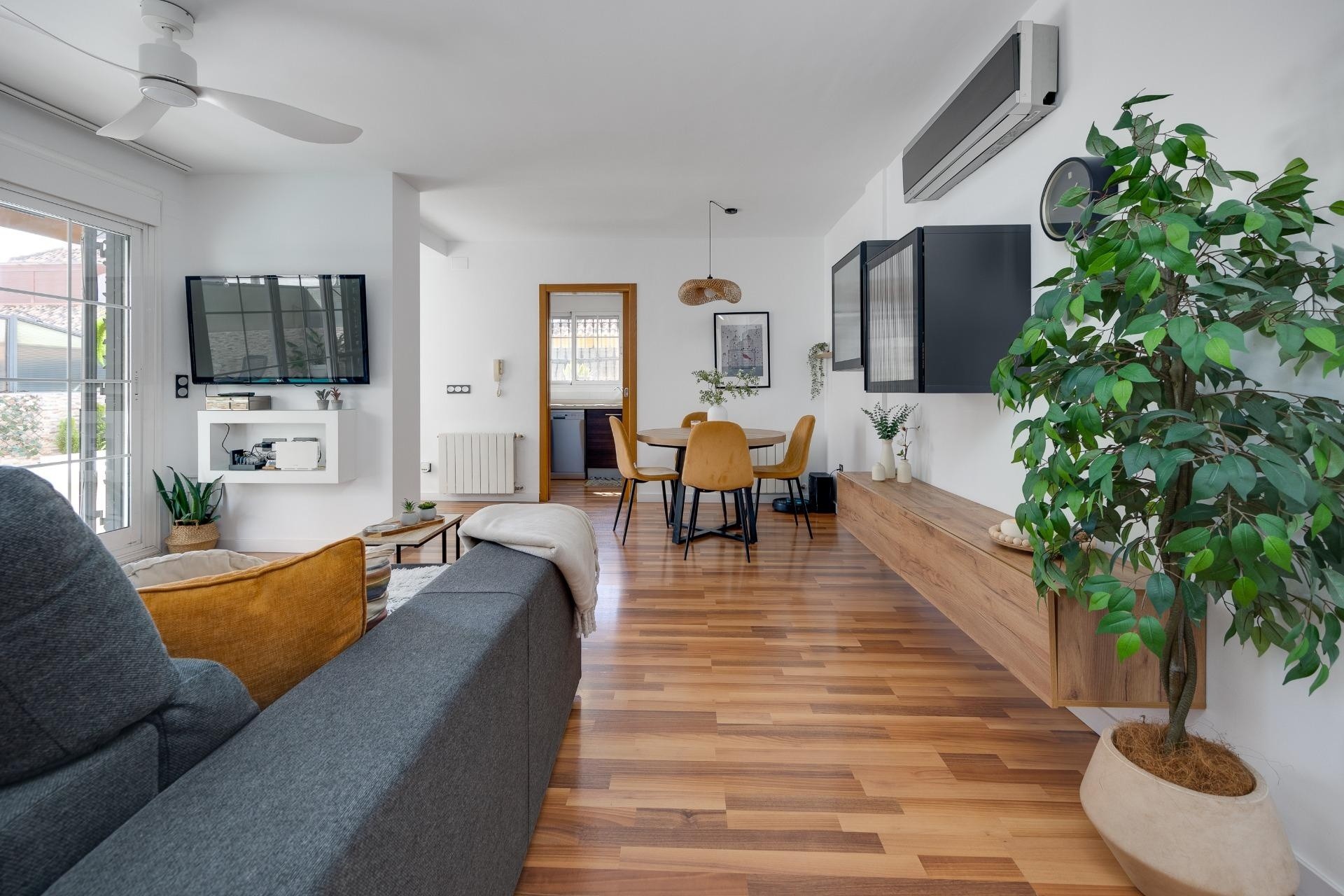 Resale - Freistehende Villa -
Los Montesinos - La Herada