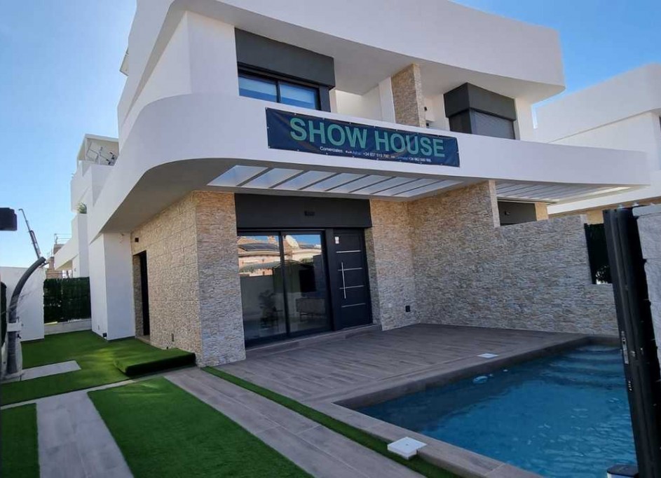 Resale - Freistehende Villa -
Los Montesinos