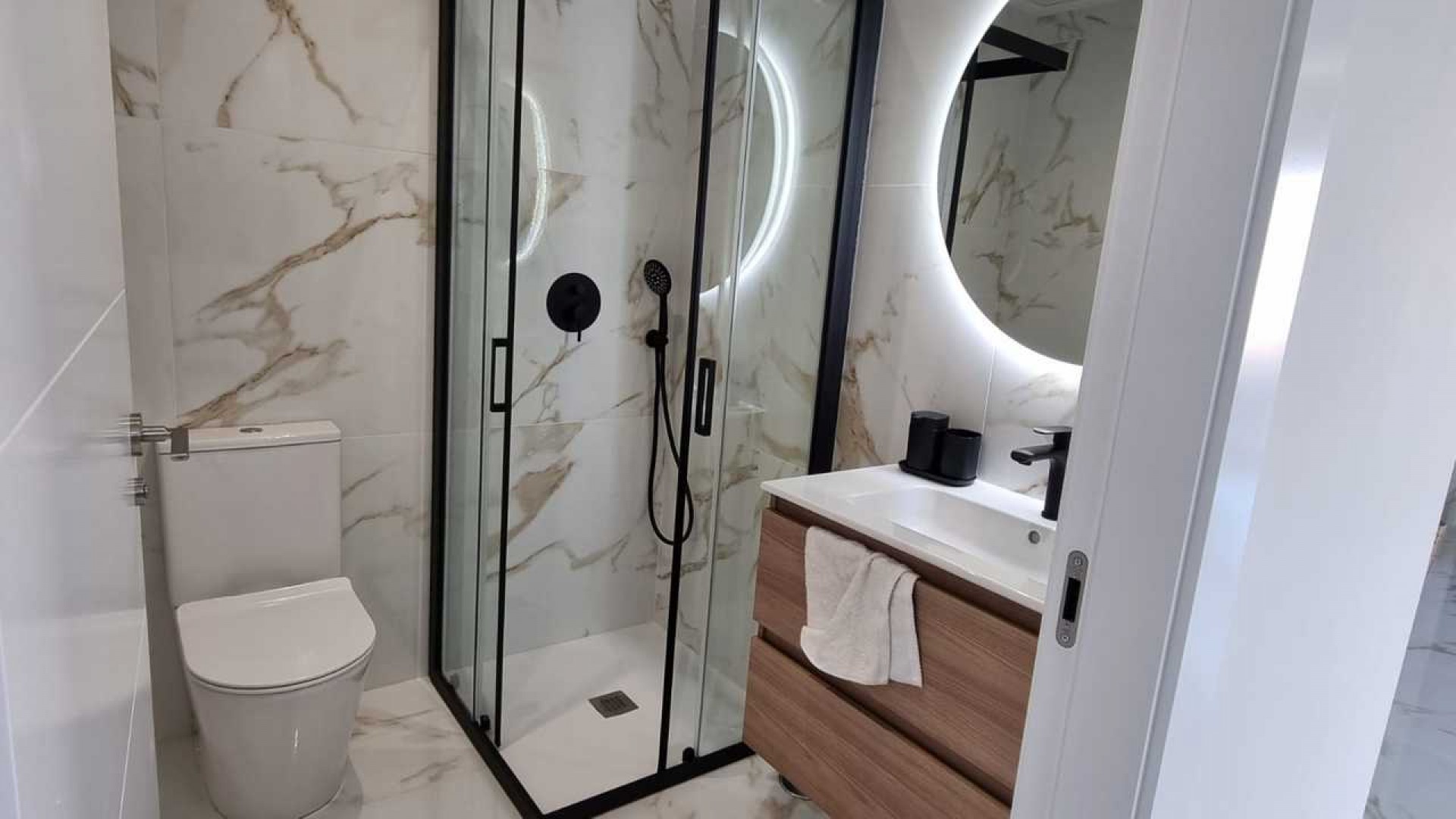 Resale - Freistehende Villa -
Los Montesinos