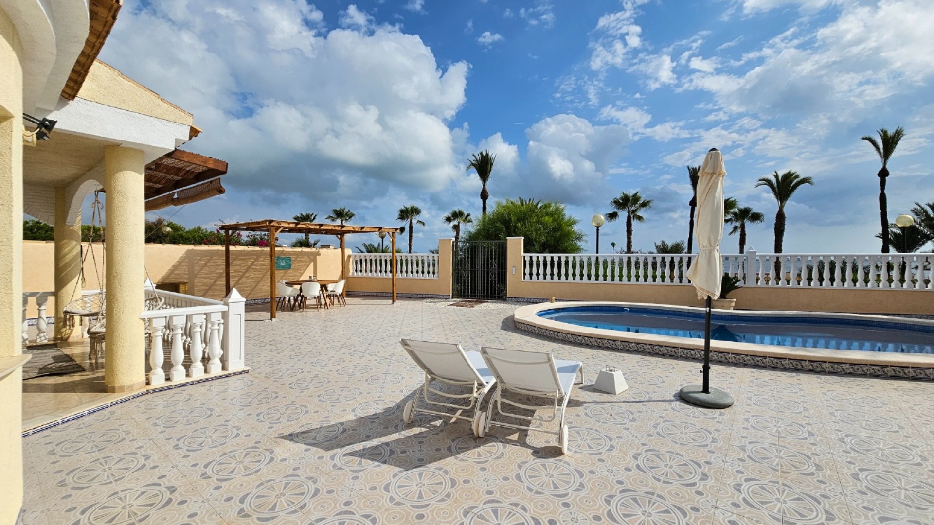 Resale - Freistehende Villa -
Los Urrutias - ESTRELLA DE MAR