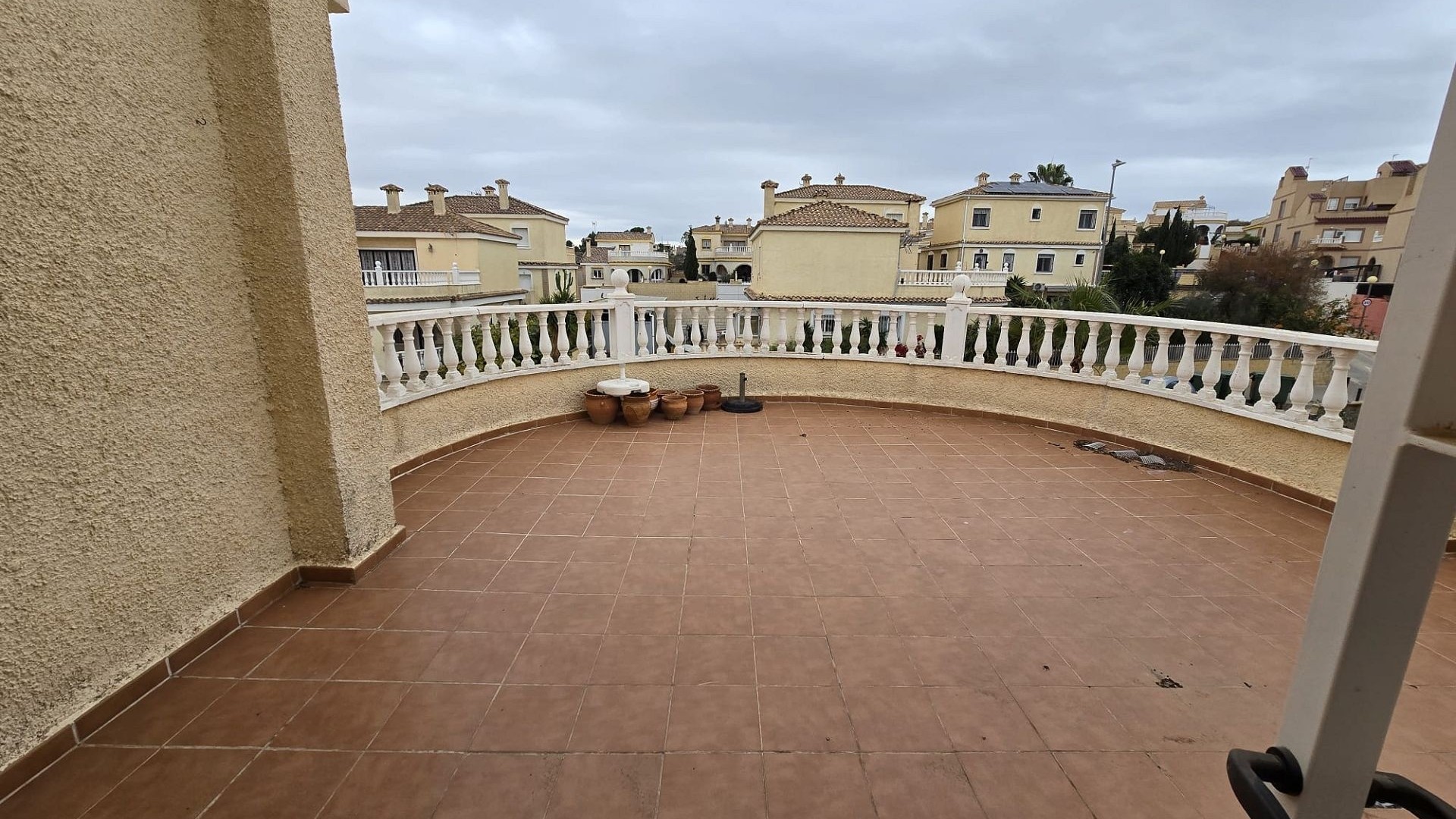 Resale - Freistehende Villa -
Monforte del Cid