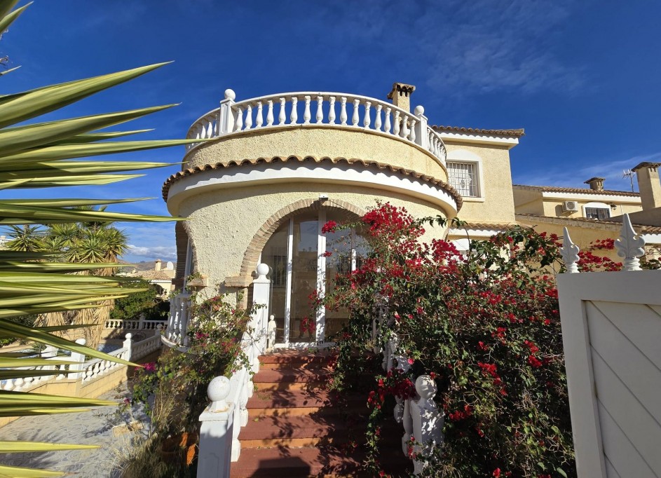 Resale - Freistehende Villa -
Monforte del Cid