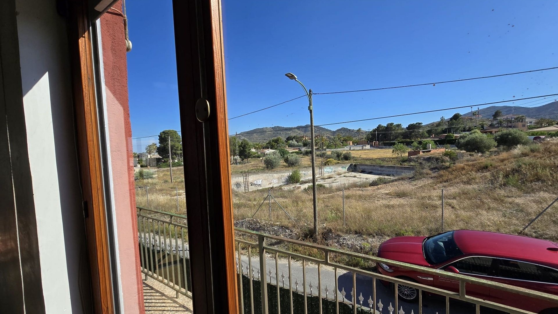 Resale - Freistehende Villa -
Monóvar