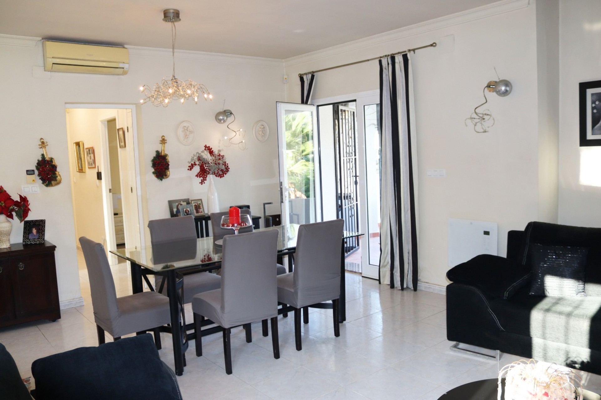 Resale - Freistehende Villa -
Murla - Inland