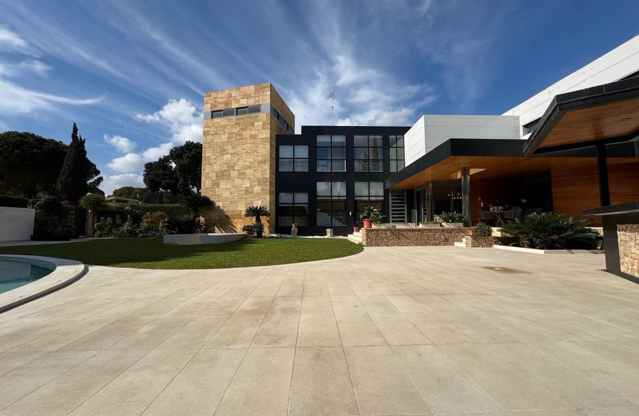 Resale - Freistehende Villa -
Orihuela Costa - Altos de Campoamor
