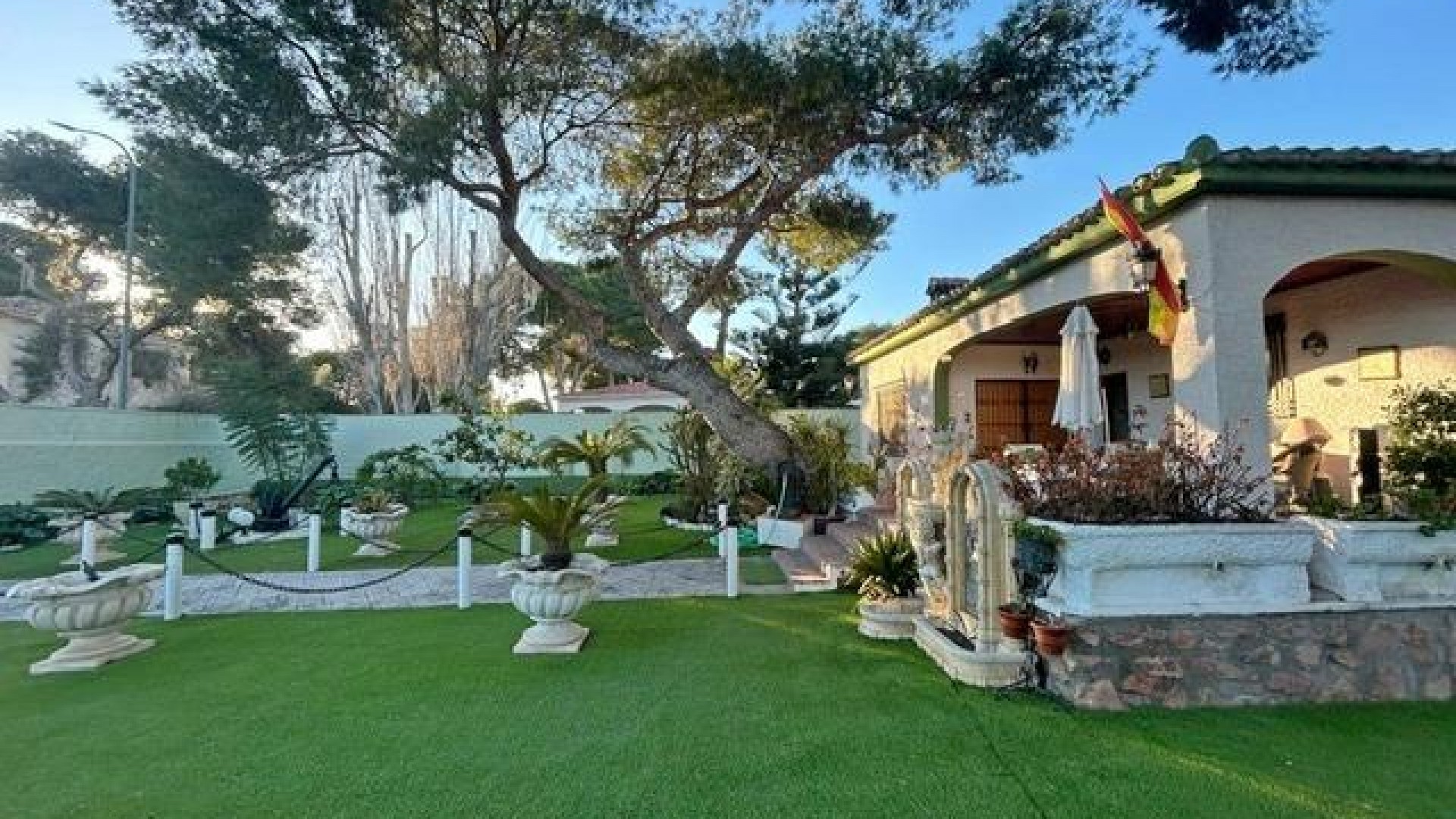 Resale - Freistehende Villa -
Orihuela Costa - Altos de Campoamor