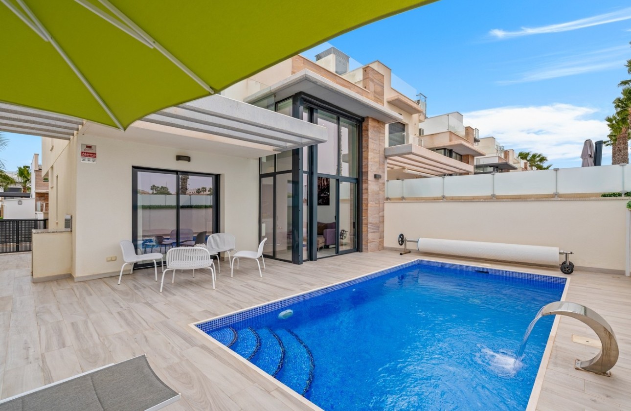 Resale - Freistehende Villa -
Orihuela Costa - Cabo Roig