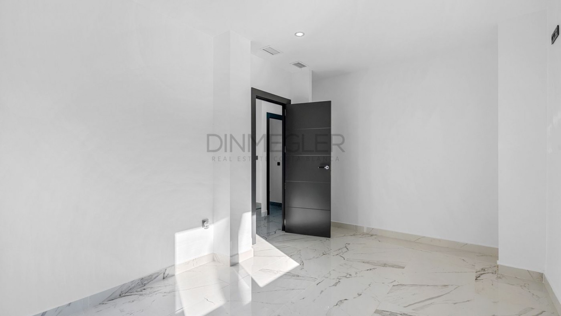 Resale - Freistehende Villa -
Orihuela Costa - Campoamor