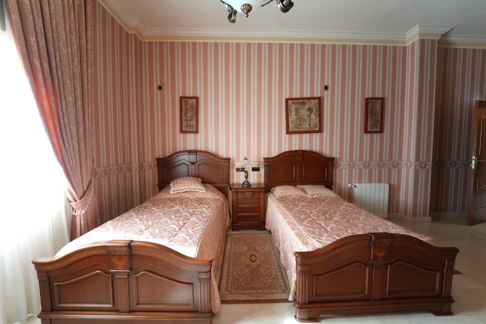 Resale - Freistehende Villa -
Orihuela Costa - Campoamor