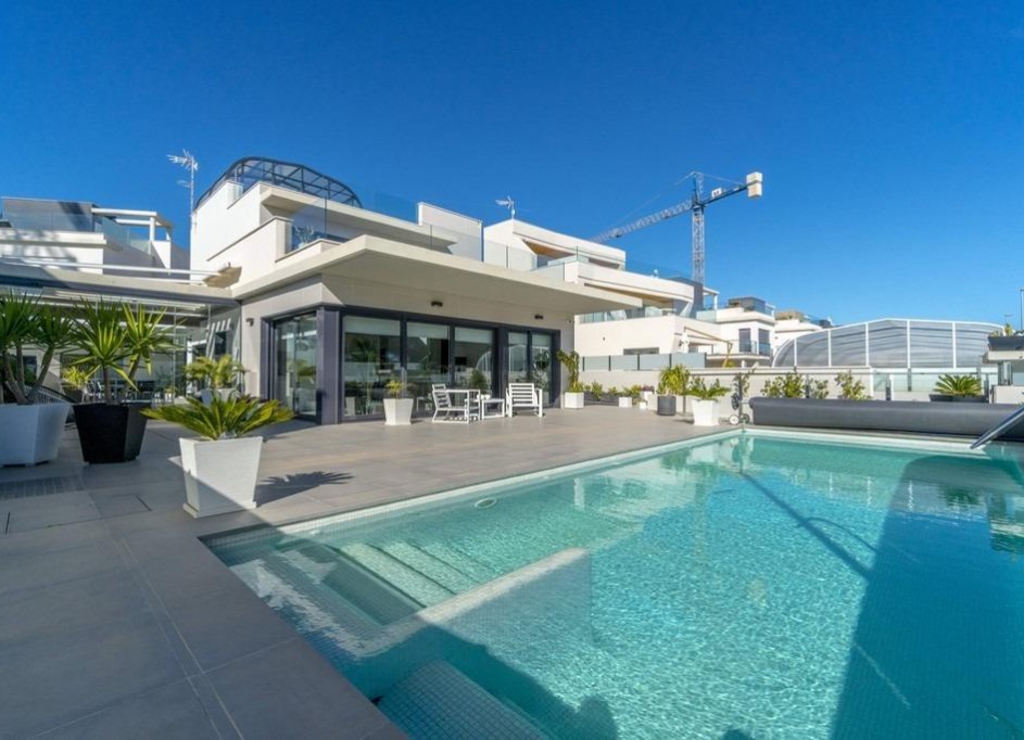 Resale - Freistehende Villa -
Orihuela Costa - Campoamor