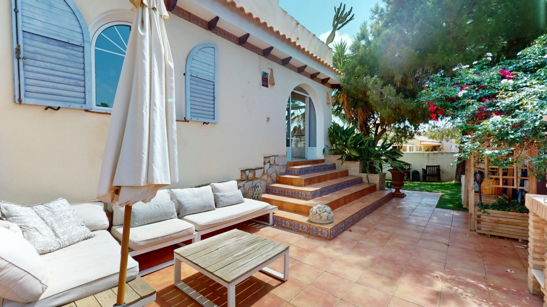 Resale - Freistehende Villa -
Orihuela Costa - La Zenia
