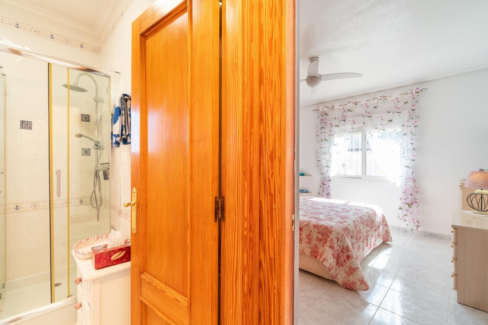 Resale - Freistehende Villa -
Orihuela Costa - La Zenia