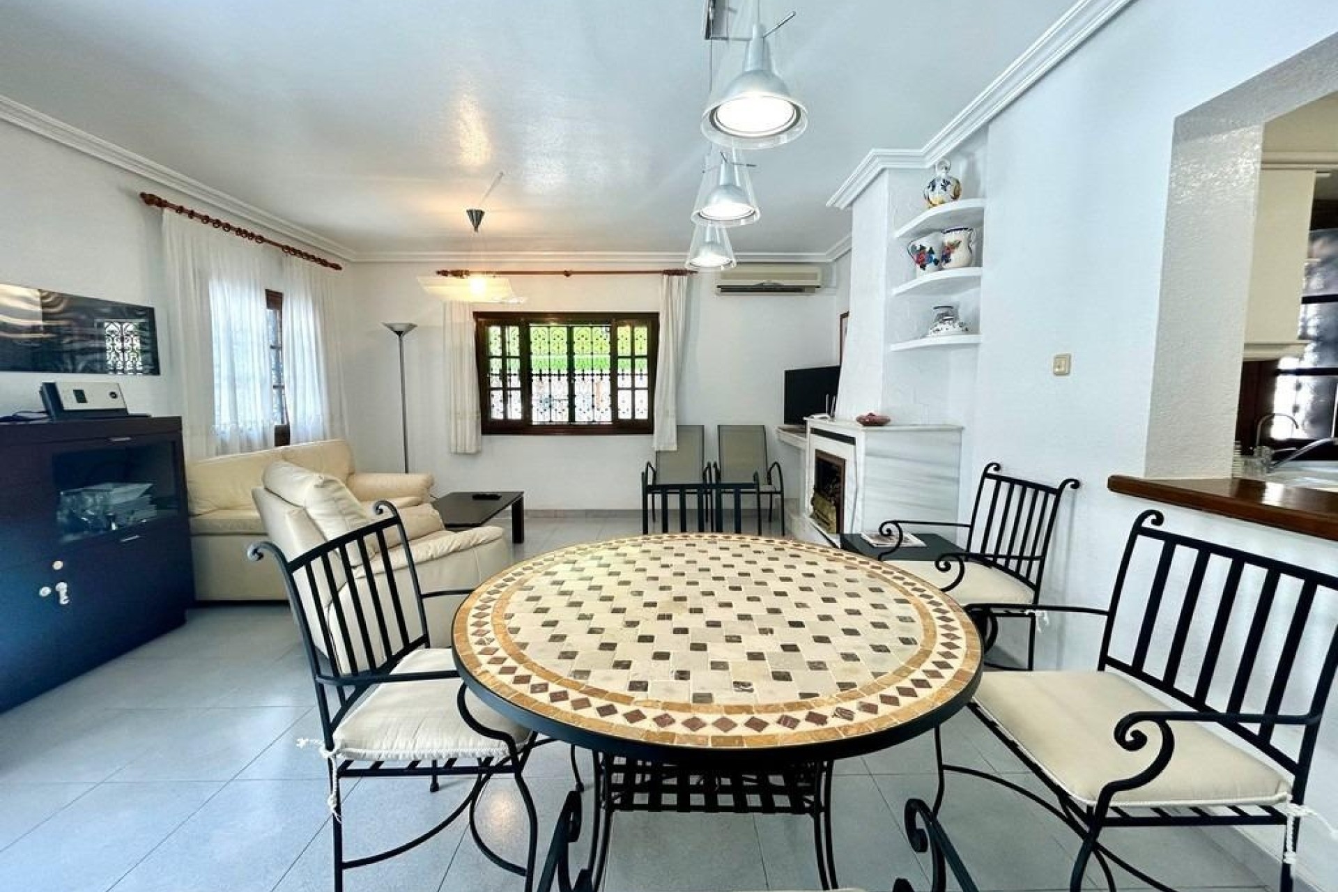 Resale - Freistehende Villa -
Orihuela Costa - La Zenia