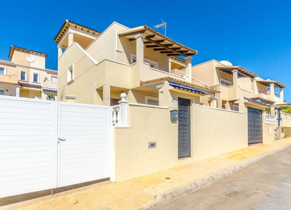 Resale - Freistehende Villa -
Orihuela Costa - Las Filipinas