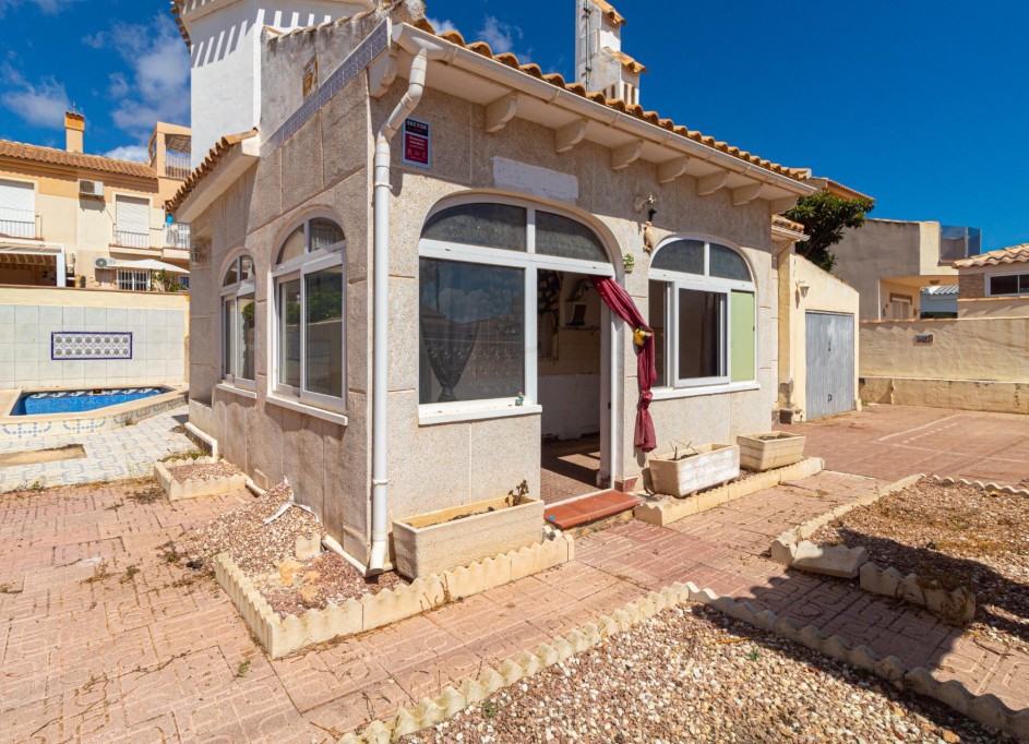 Resale - Freistehende Villa -
Orihuela Costa - Los Almendros-La Florida