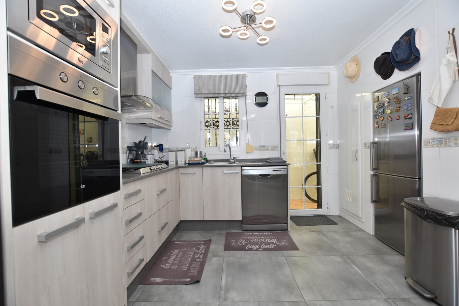 Resale - Freistehende Villa -
Orihuela Costa - Los Dolses