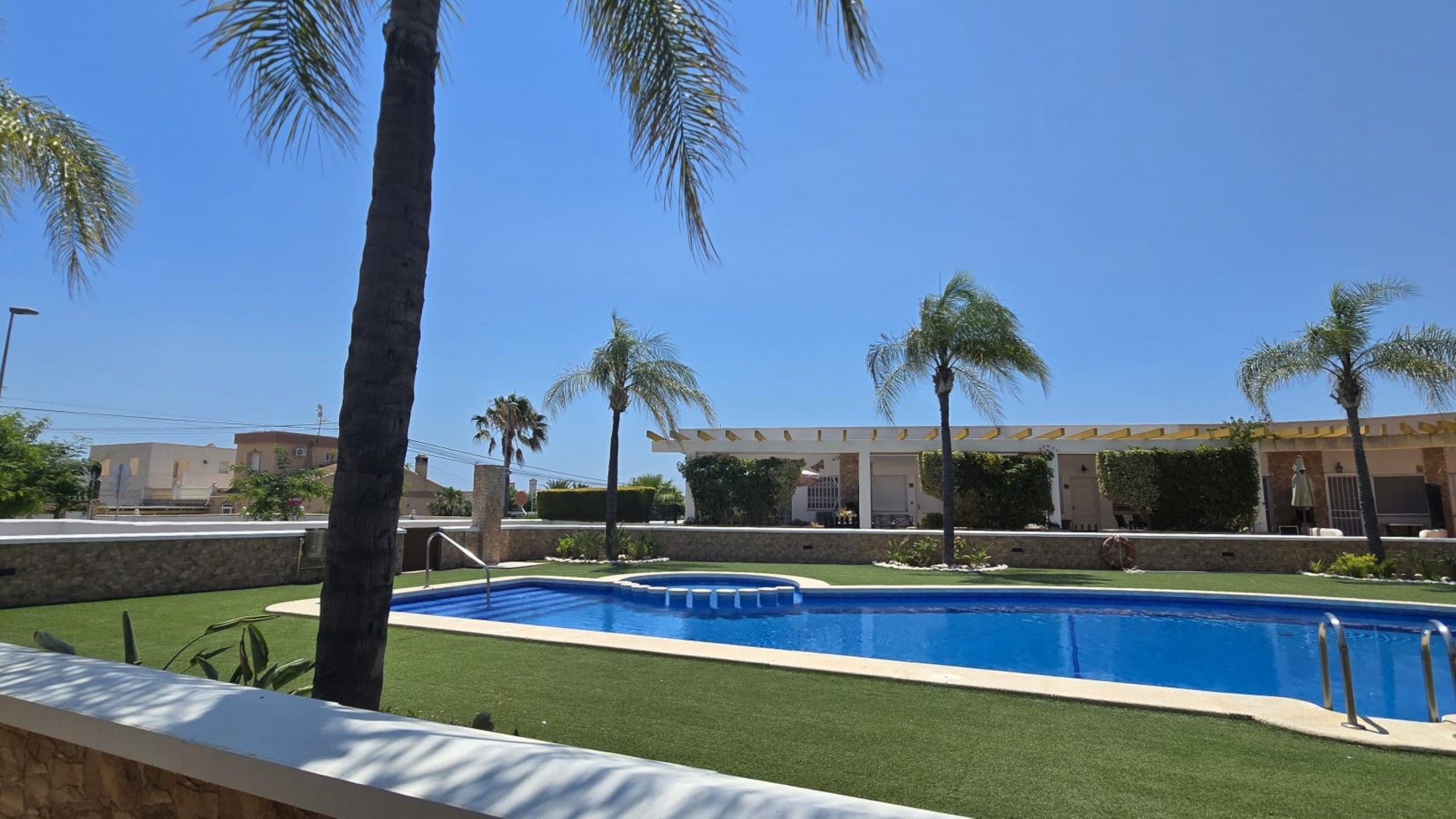 Resale - Freistehende Villa -
Orihuela Costa - Mil Palmeras