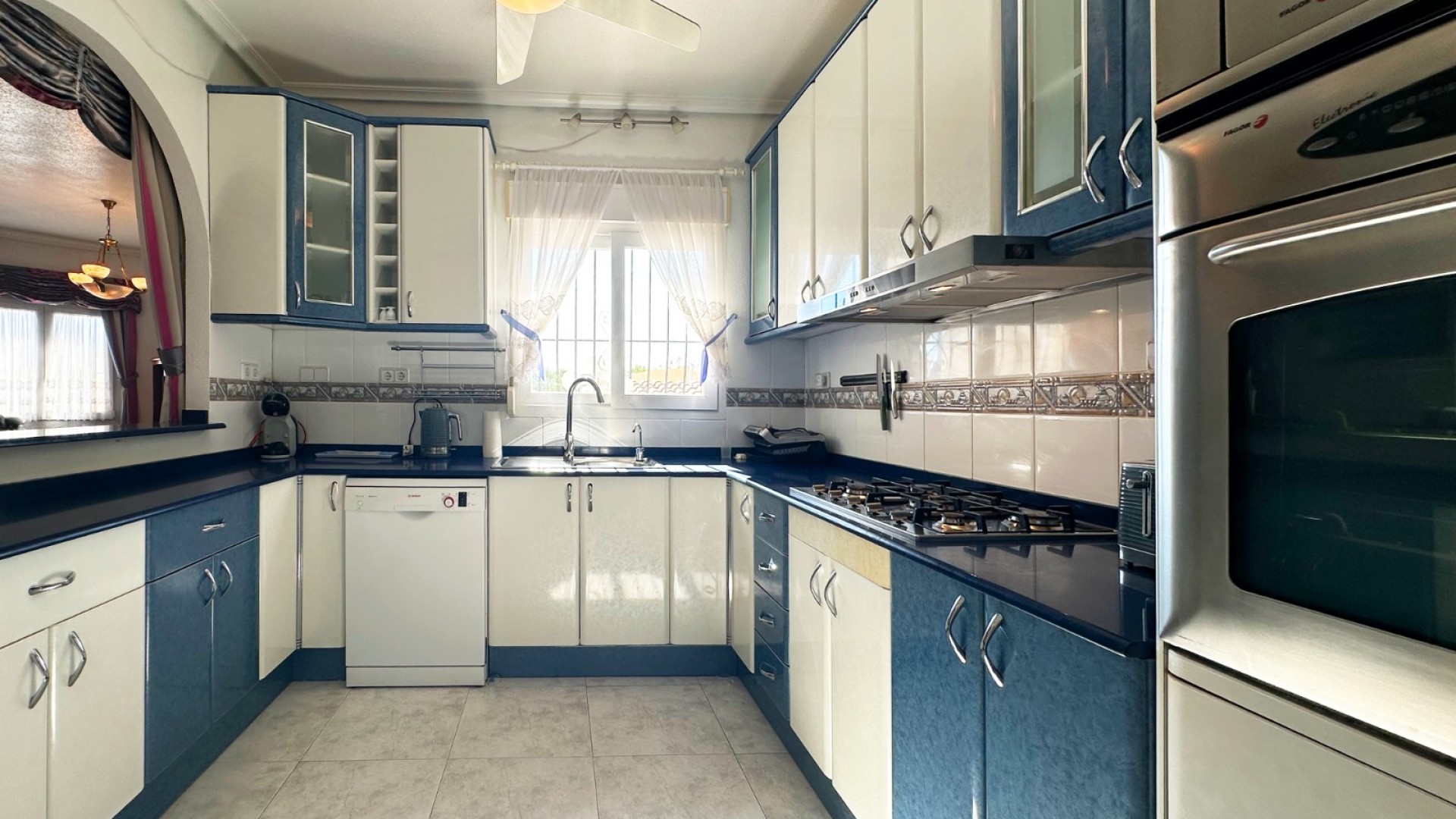 Resale - Freistehende Villa -
Orihuela Costa - Playa Flamenca