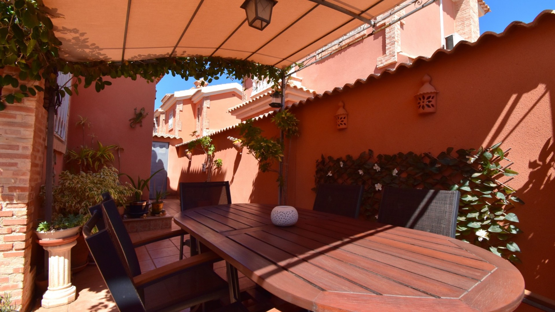 Resale - Freistehende Villa -
Orihuela Costa - Playa Flamenca