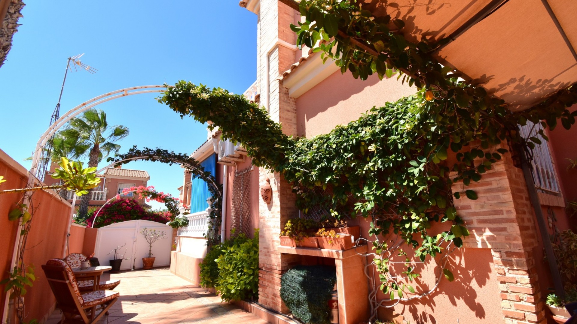 Resale - Freistehende Villa -
Orihuela Costa - Playa Flamenca