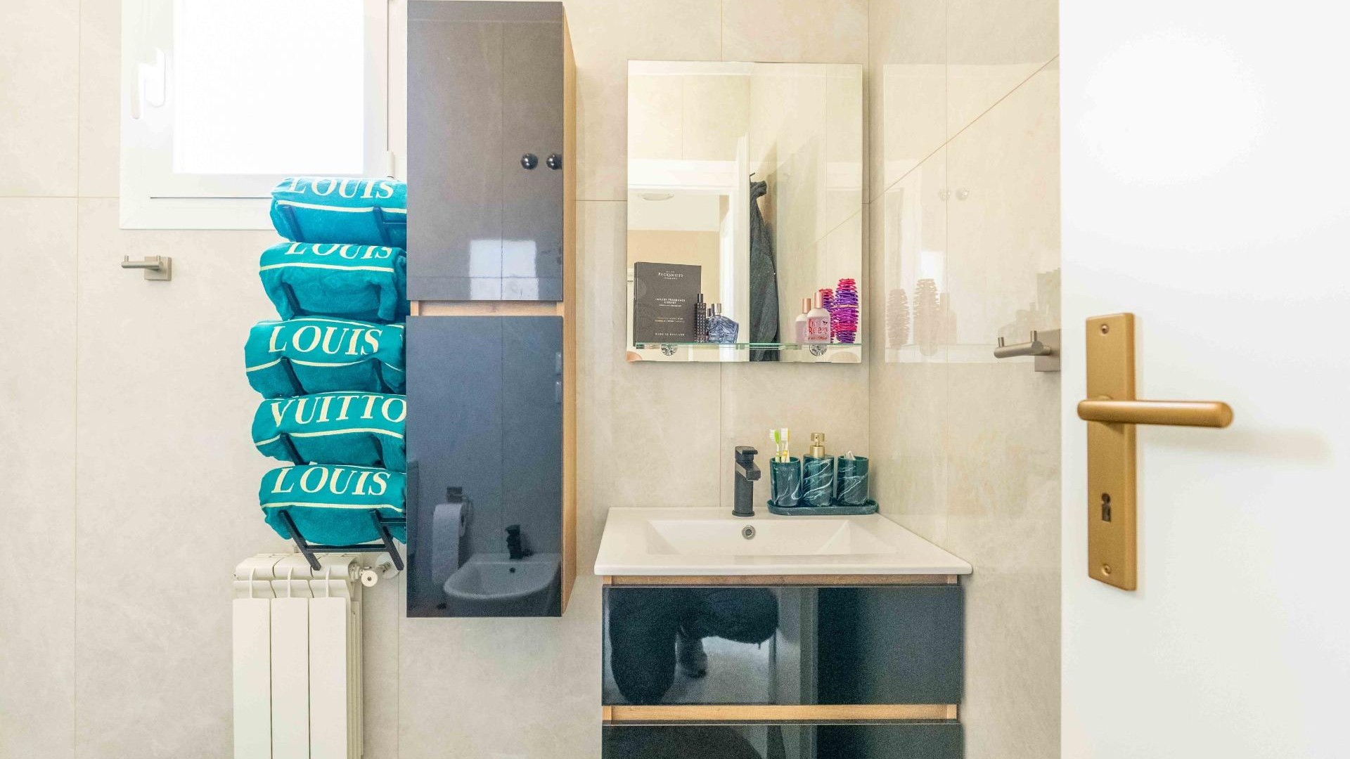 Resale - Freistehende Villa -
Orihuela Costa - Punta Prima