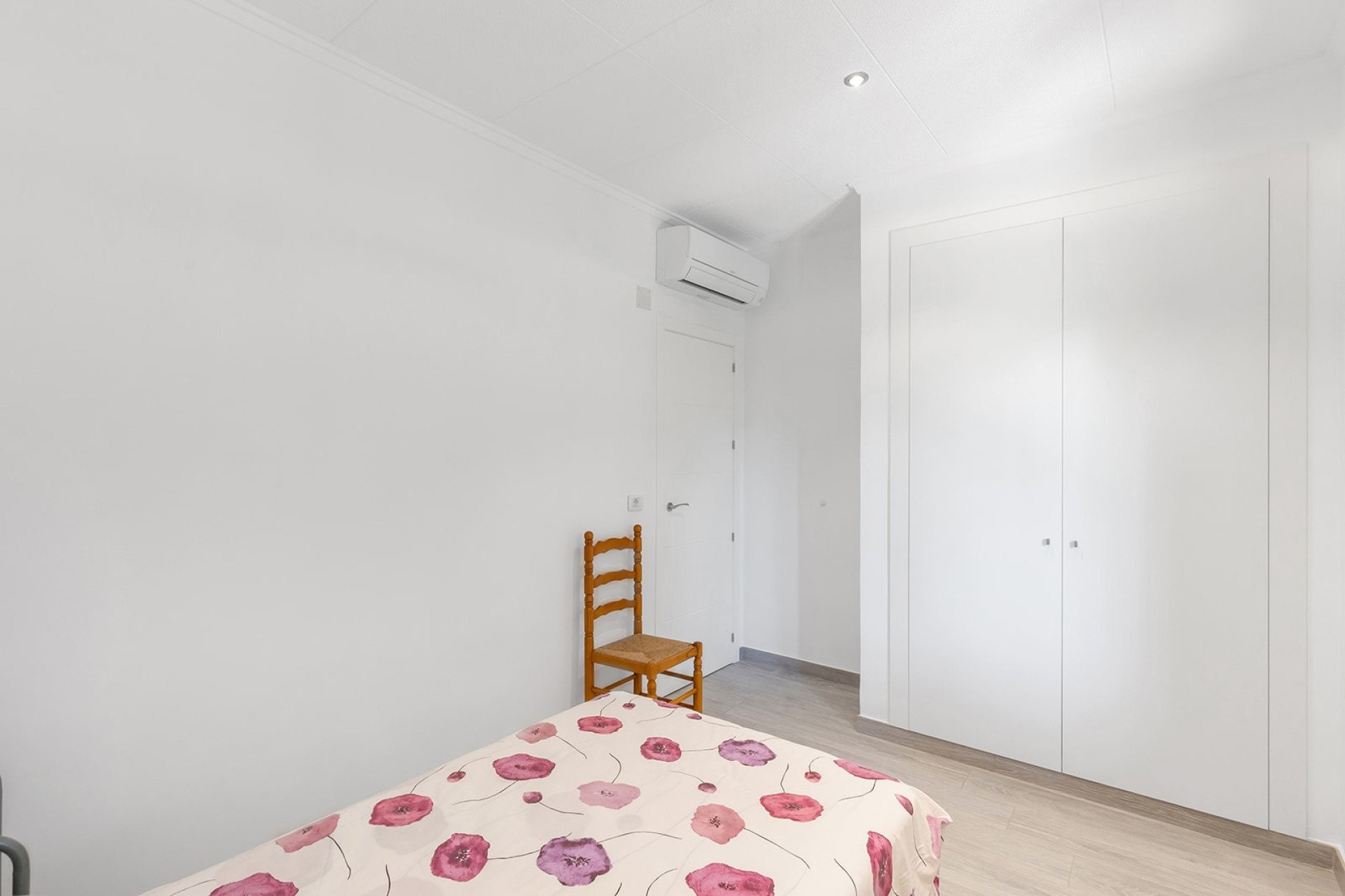 Resale - Freistehende Villa -
Orihuela Costa - Punta Prima