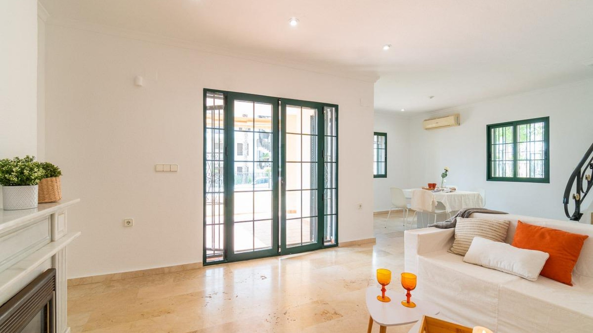 Resale - Freistehende Villa -
Orihuela Costa - Villamartín-Las Filipinas