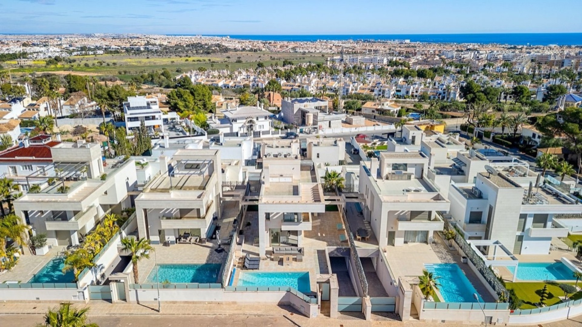 Resale - Freistehende Villa -
Orihuela Costa - Villamartín
