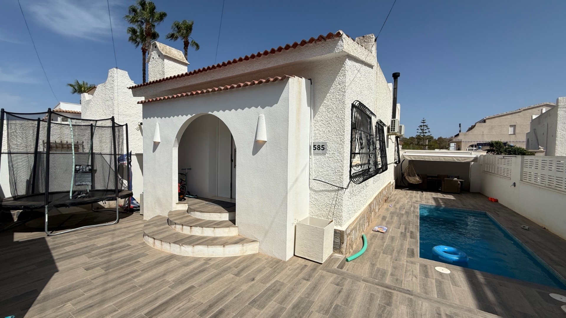 Resale - Freistehende Villa -
Orihuela Costa - Villamartín
