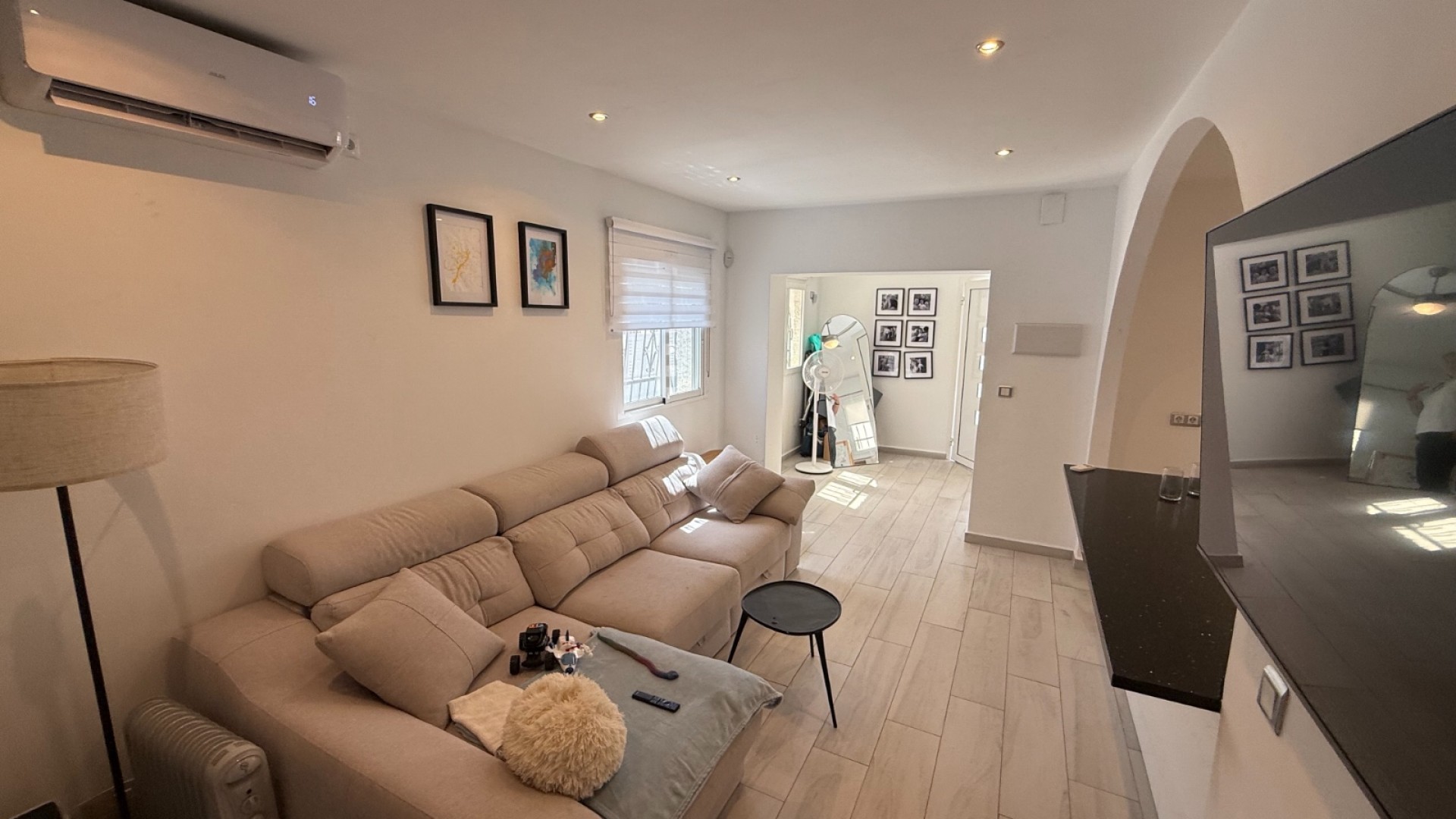 Resale - Freistehende Villa -
Orihuela Costa - Villamartín