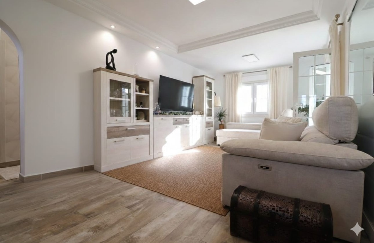 Resale - Freistehende Villa -
Orihuela Costa - Villamartin