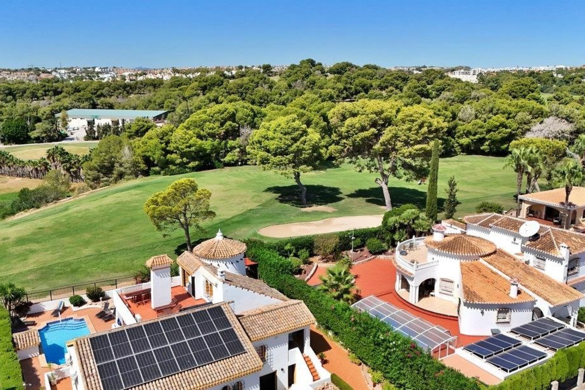 Resale - Freistehende Villa -
Orihuela Costa - Villamartín