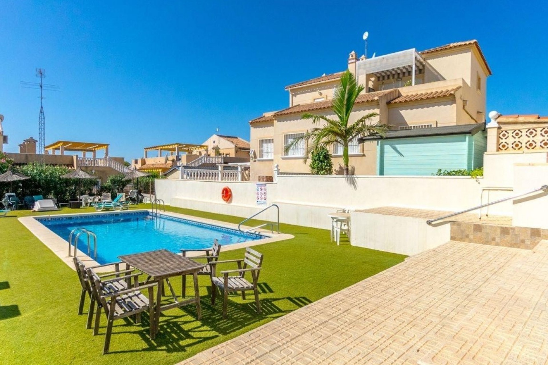Resale - Freistehende Villa -
Orihuela Costa - Villamartín