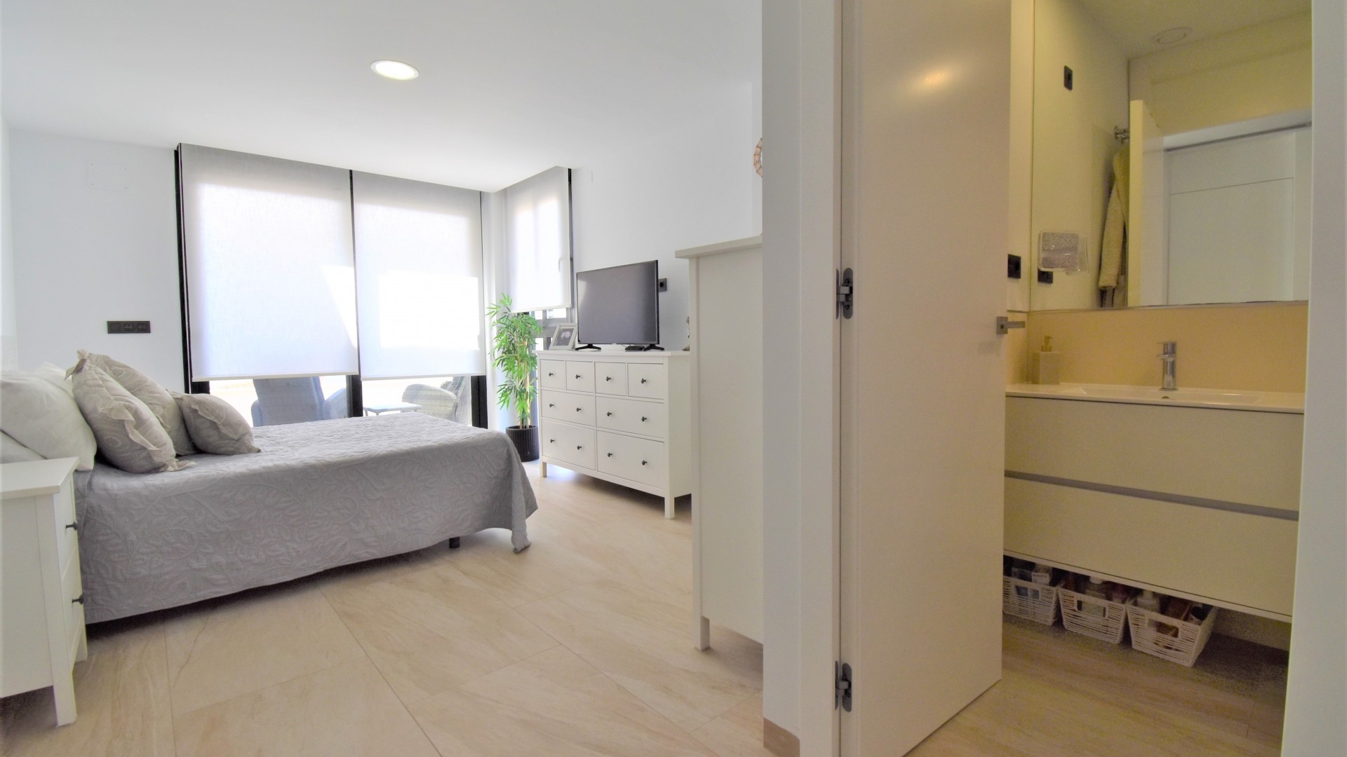 Resale - Freistehende Villa -
Orihuela Costa - Villamartin