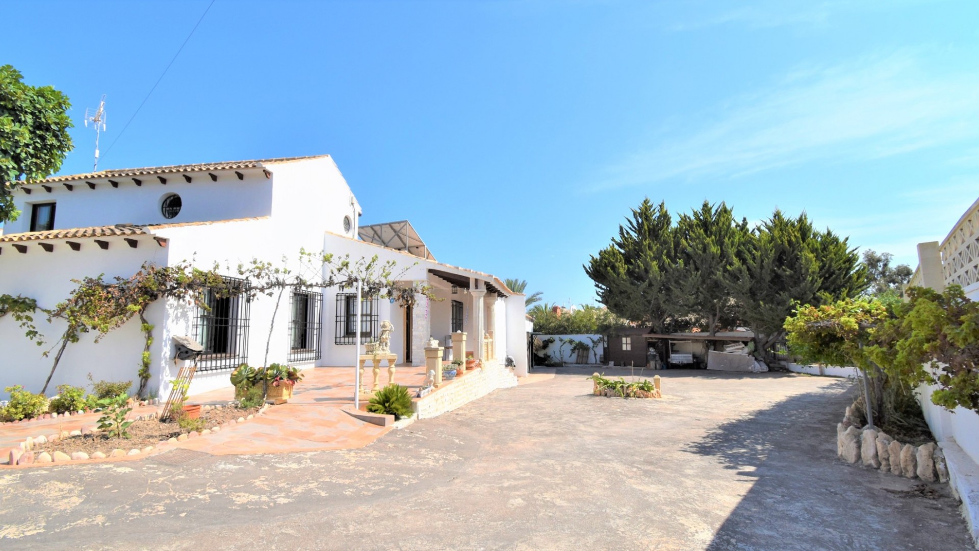 Resale - Freistehende Villa -
Orihuela Costa - Villamartin